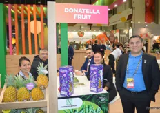 Exportaciones Donatella S.A. son productores y exportadores de piña a Europa y otros mercados.